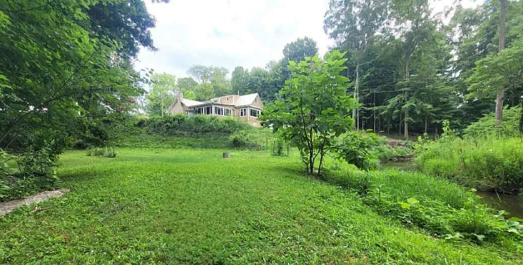 17 Woodland Dr photo 5