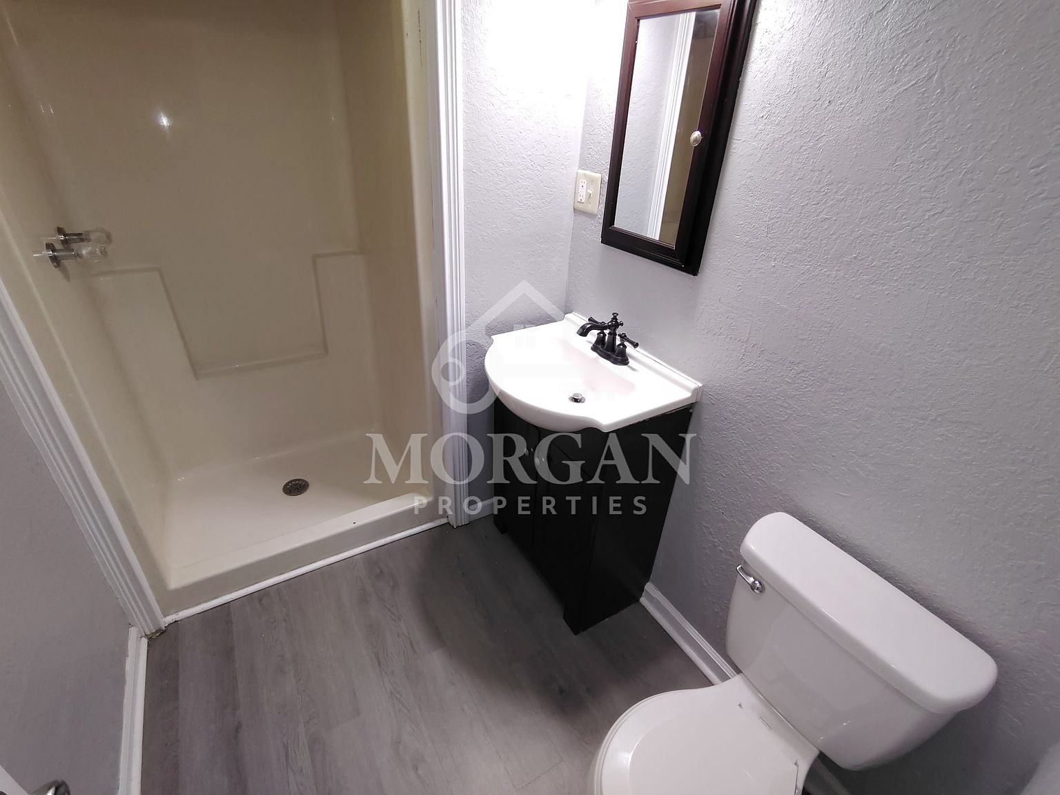 715 E Sherman St photo 6