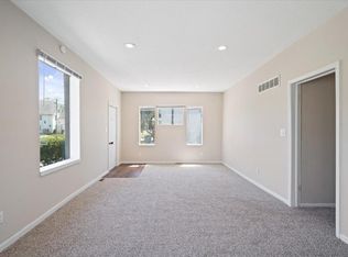 213 W 14th St photo 6