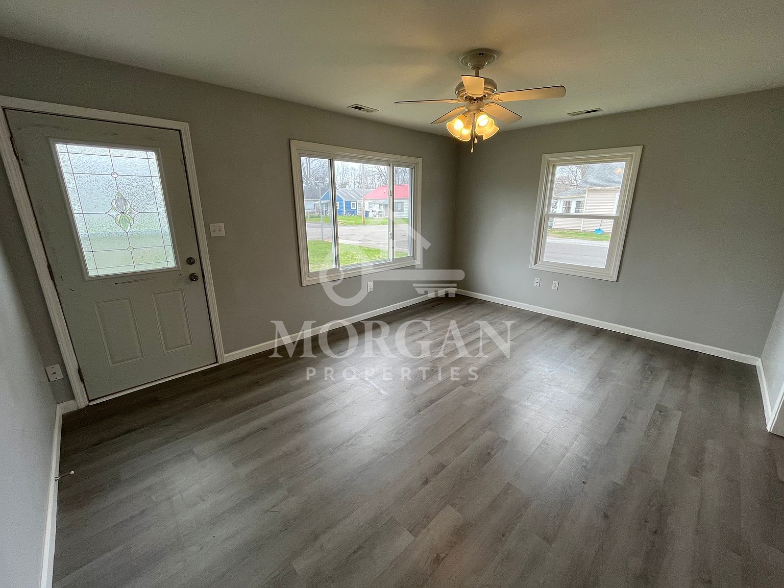 703 E 28th St photo 3