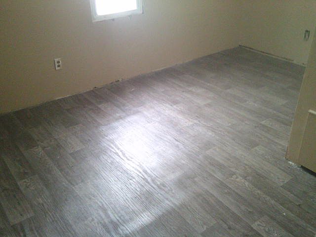 613 E Swayzee St photo 6