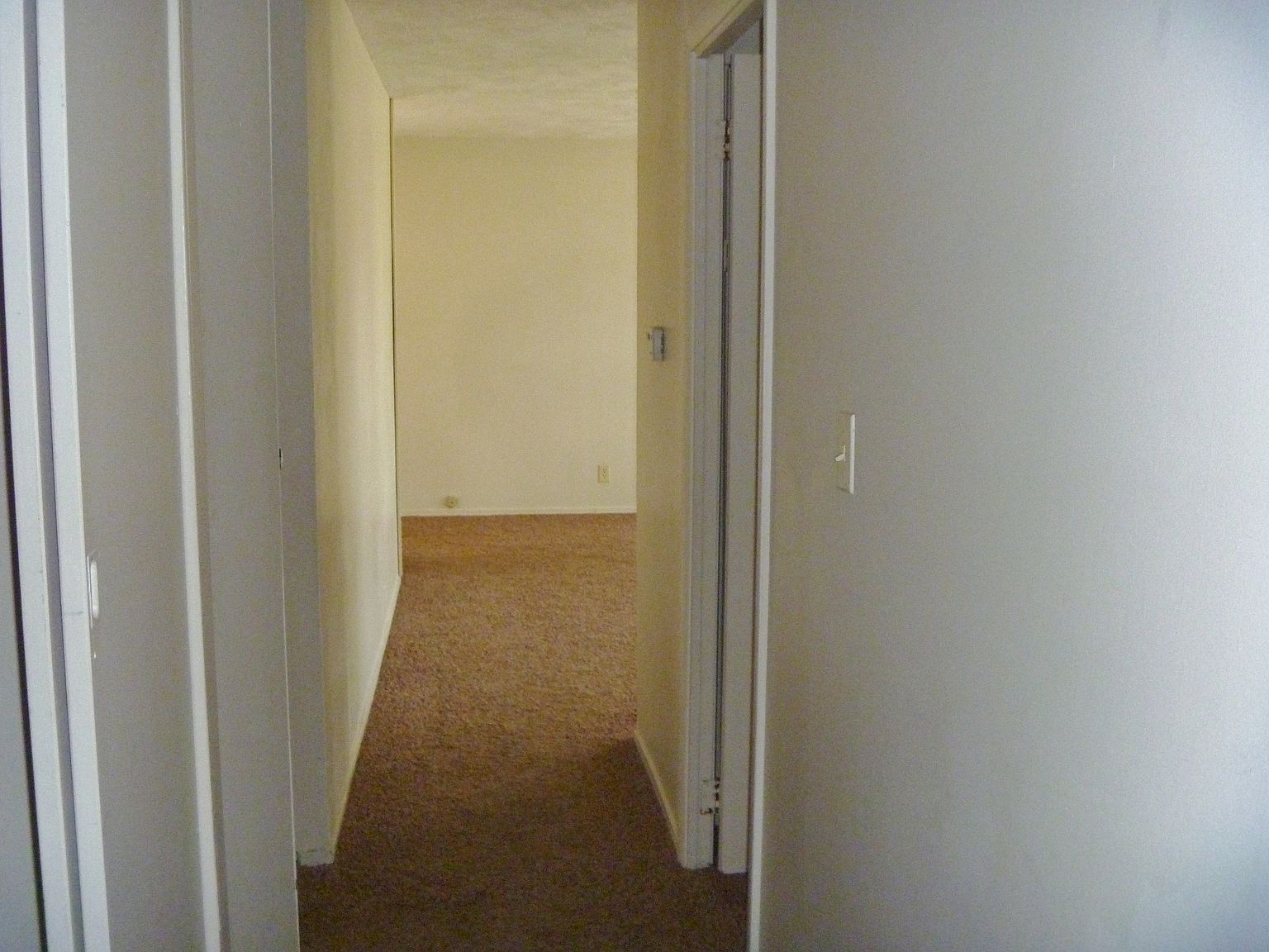 1006 E Grant St photo 3