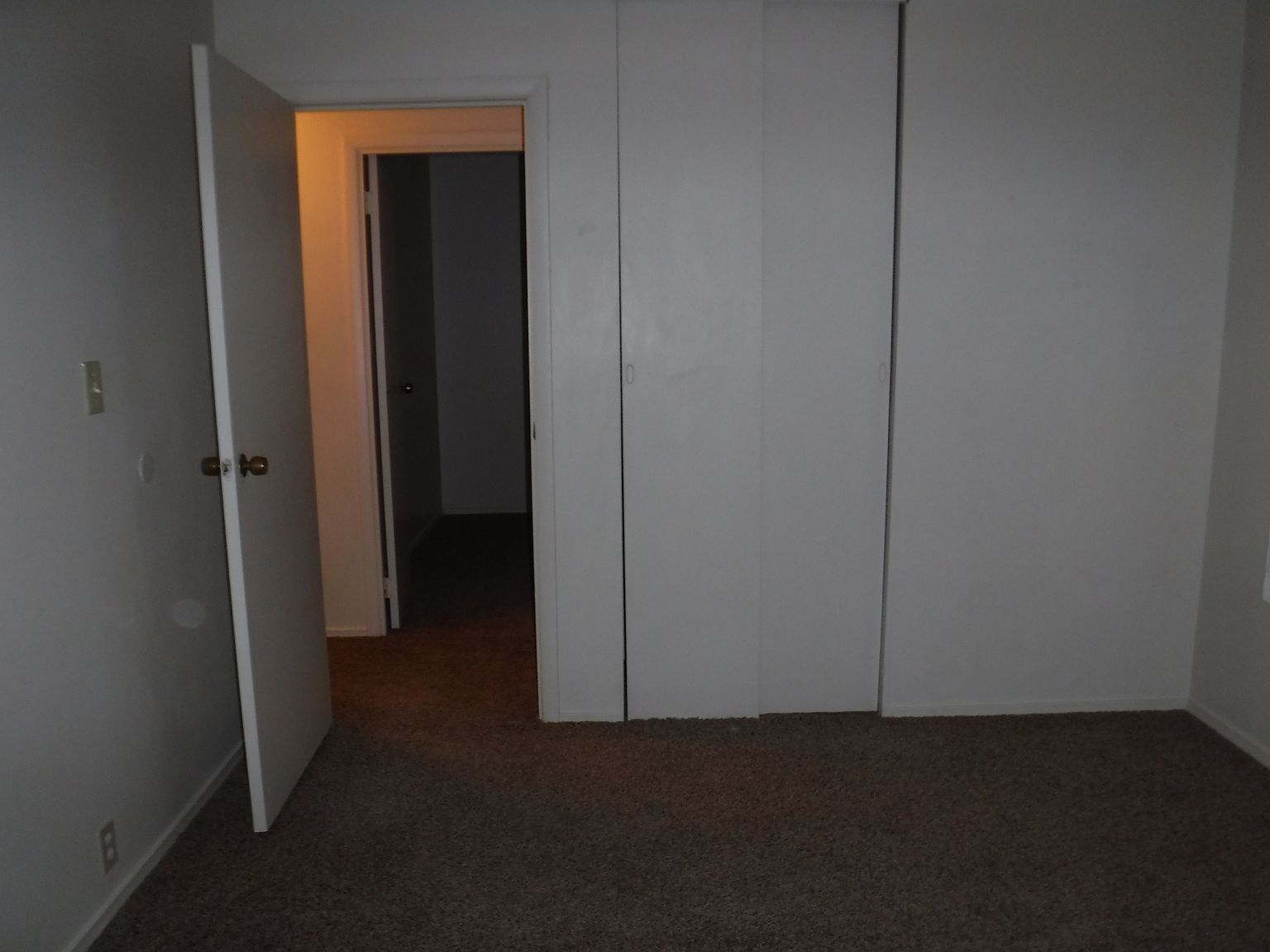 1006 E Grant St photo 4