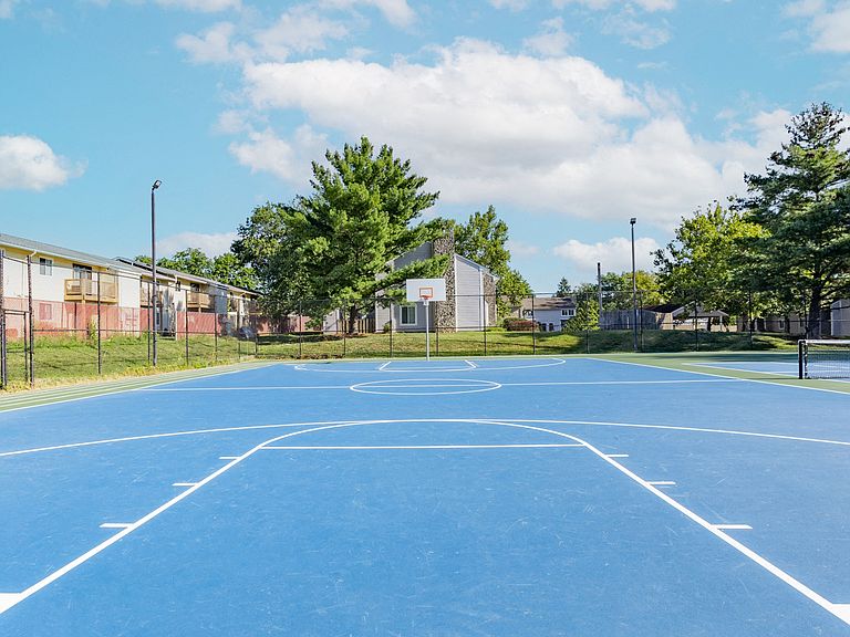 3401 E John Hinkle Pl photo 5