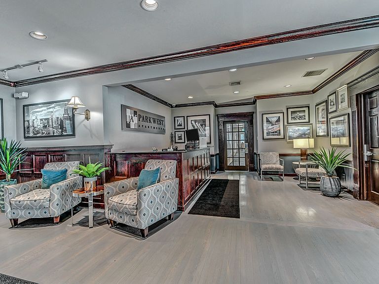 1818 Park West Blvd photo 7