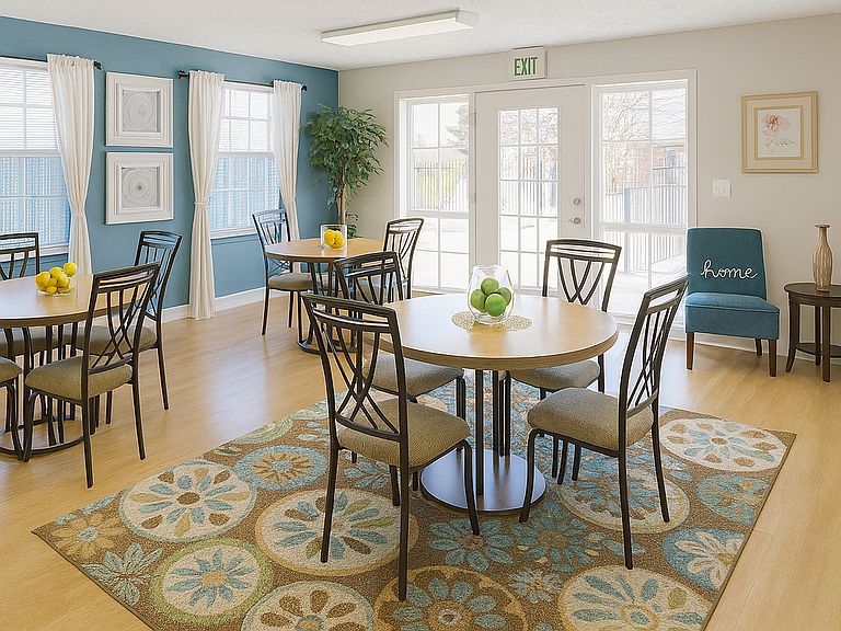 311 Country Ln photo 5