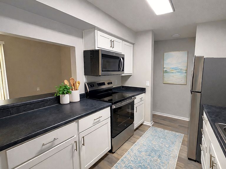 311 Country Ln photo 6