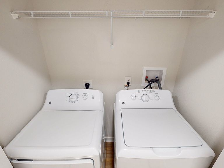 1201 Indiana Ave photo 4