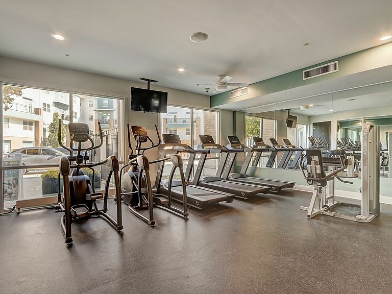 1201 Indiana Ave photo 7