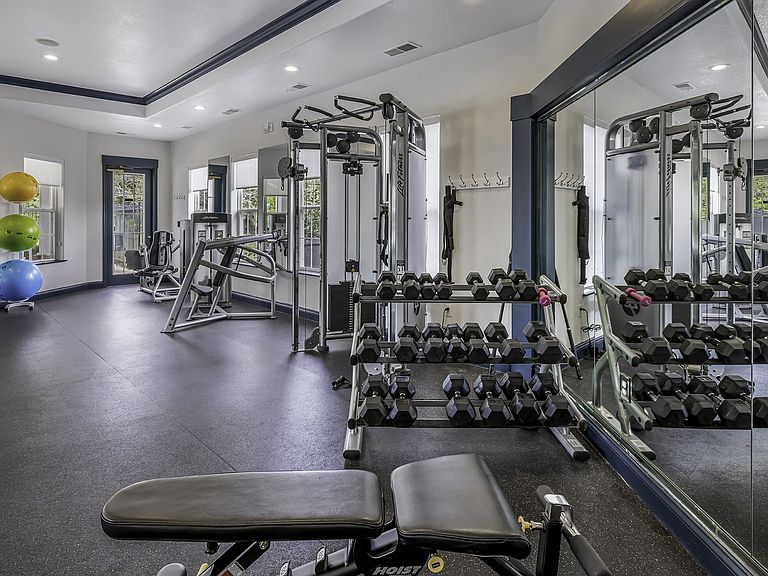 10950 Lantern Woods Blvd photo 2