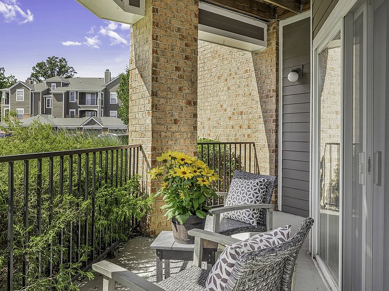 10950 Lantern Woods Blvd photo 7