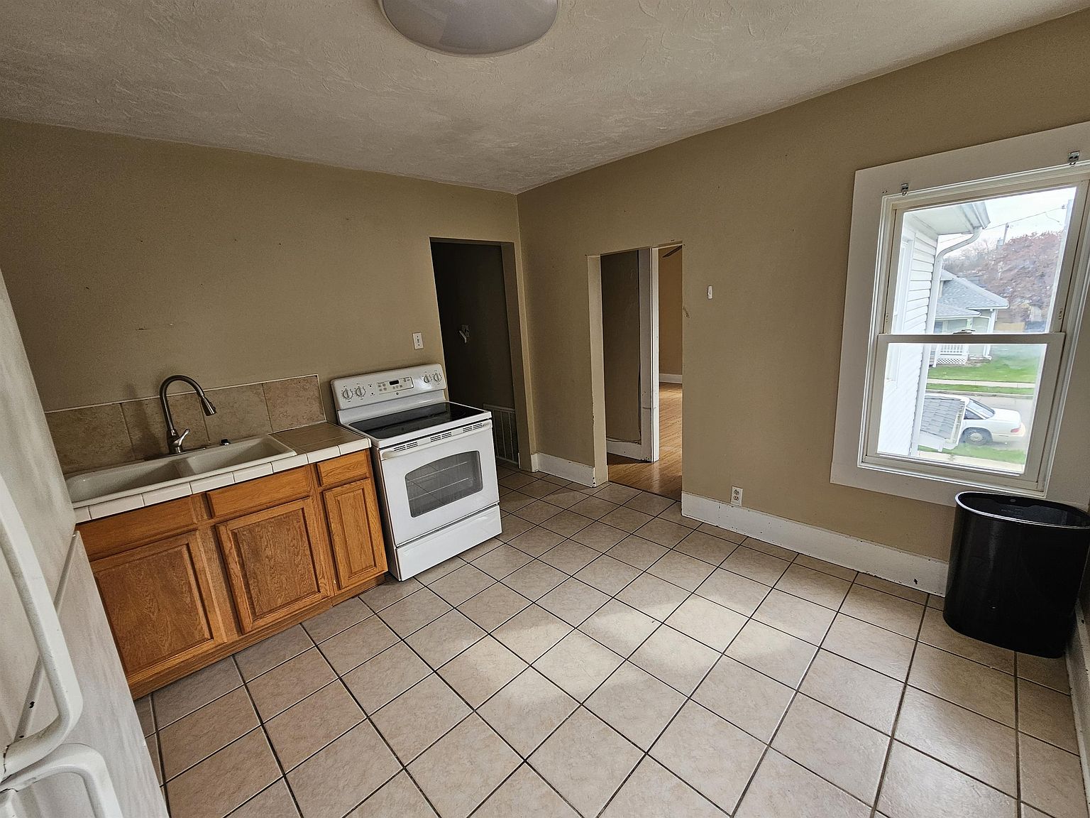 1815 1/2 Fletcher St #2