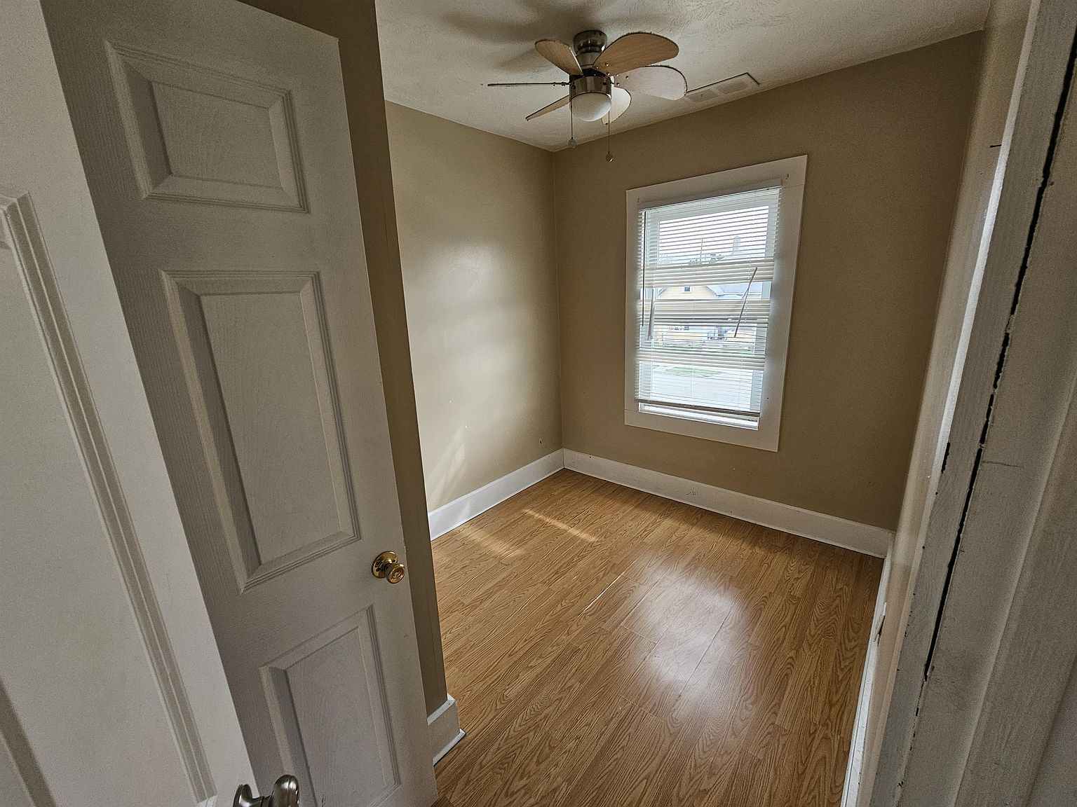 1815 1/2 Fletcher St #2 photo 8