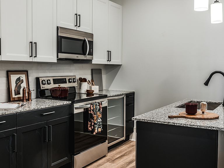 1500 Taper Way photo 4