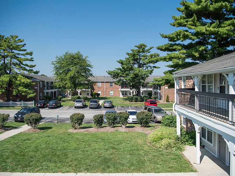 8960 S Keystone Ave photo 6