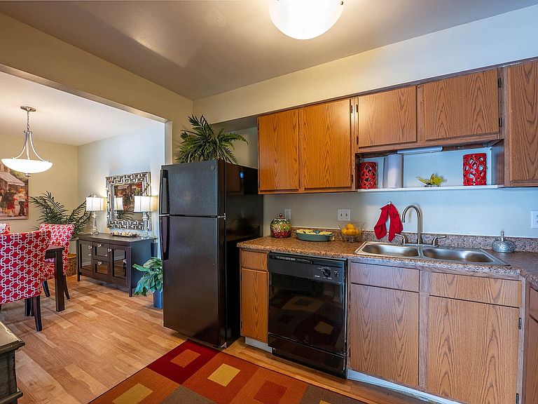 5302 Woodbrook Dr photo 5