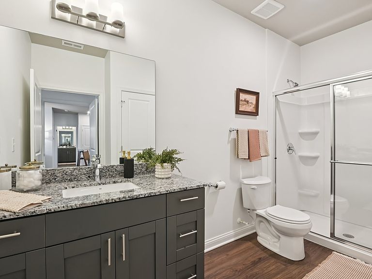 441 S Westgate Dr photo 6