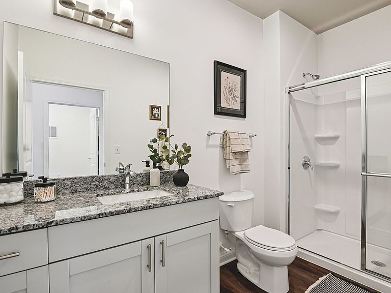 441 S Westgate Dr photo 8