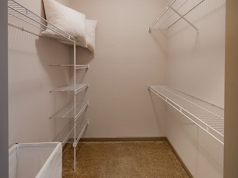 4825 Cameron Ridge Dr photo 2