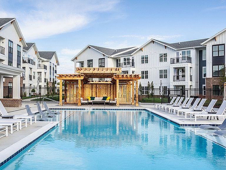 7071 Helm St photo 5