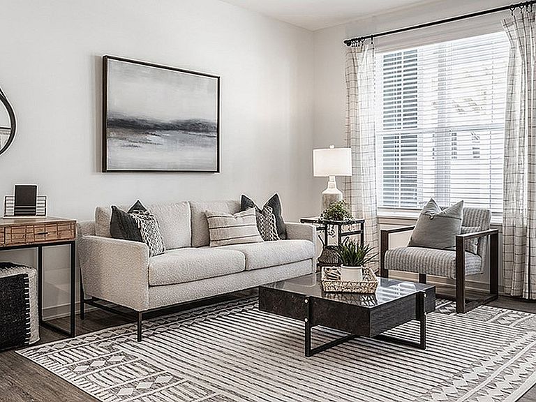 7071 Helm St photo 6