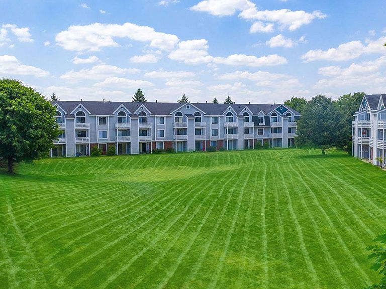 5726 Seneca Dr photo 4