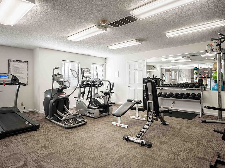 6430 Maidstone Rd photo 3