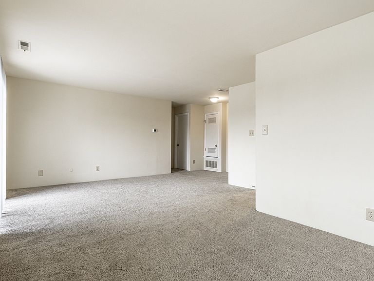 6430 Maidstone Rd photo 8