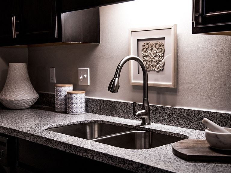 9280 Chelsea Village Dr photo 5