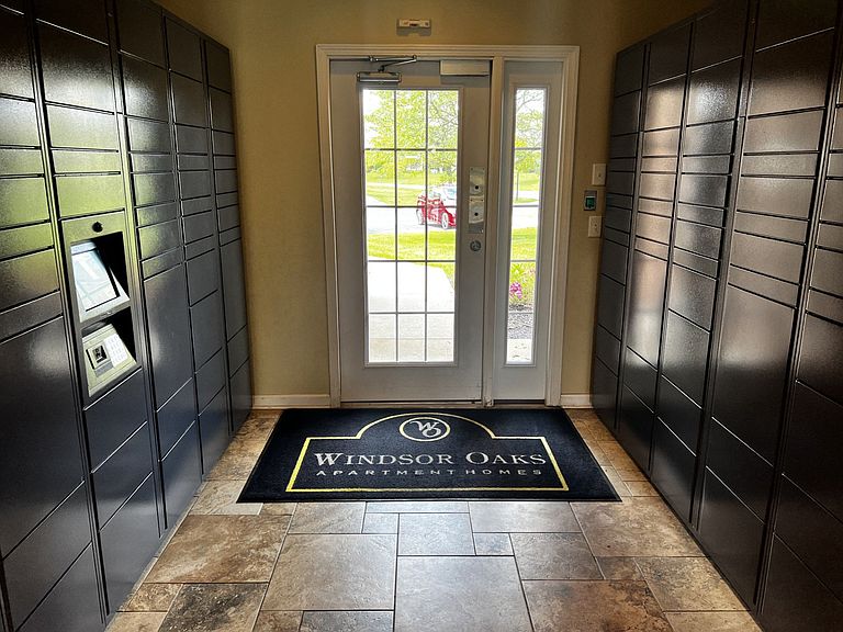 10001 Pin Oak Cir photo 6