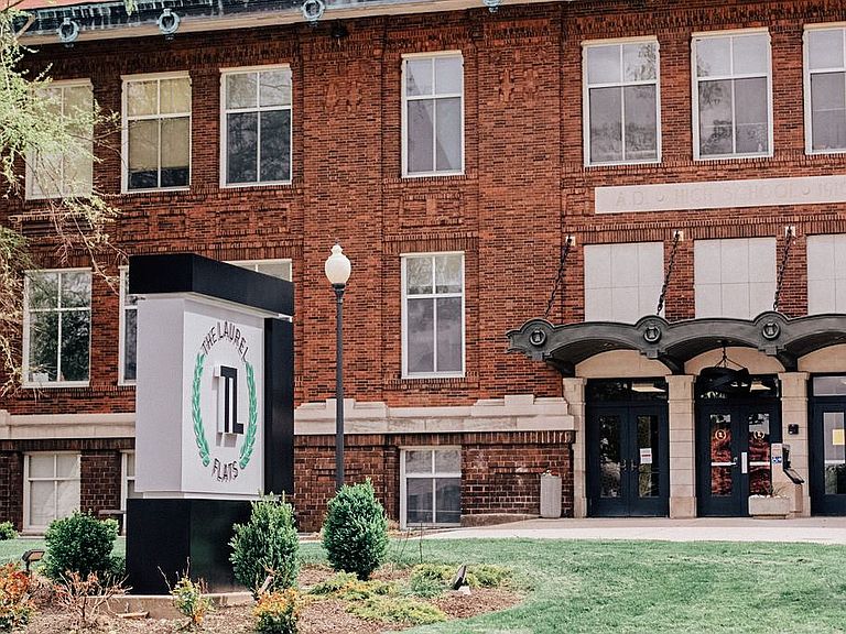 201 E Jefferson St photo 4