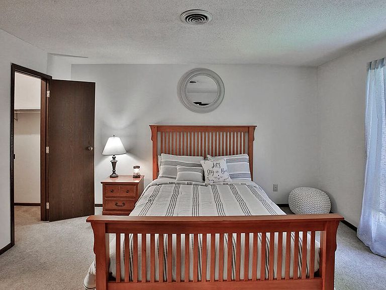 1200 E Elmwood Dr photo 8