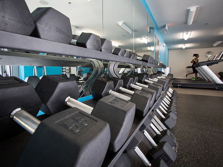 451 E Market St photo 2