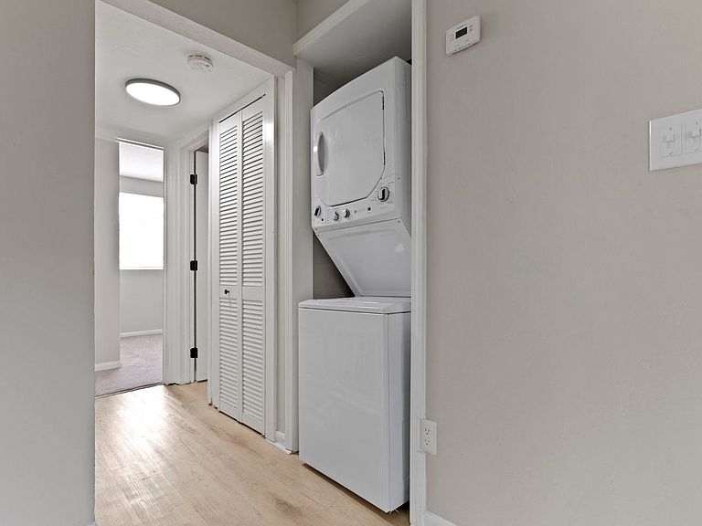 5500 Pleasant Hill Cir photo 2