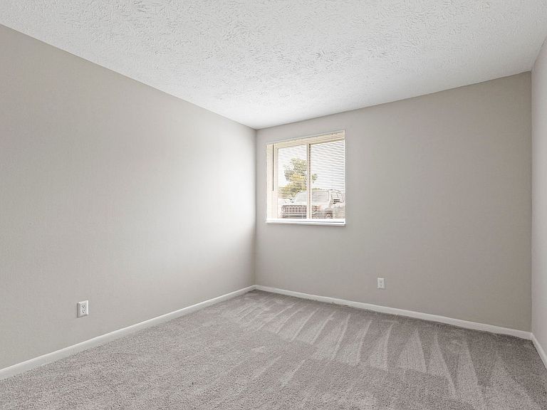 5500 Pleasant Hill Cir photo 5