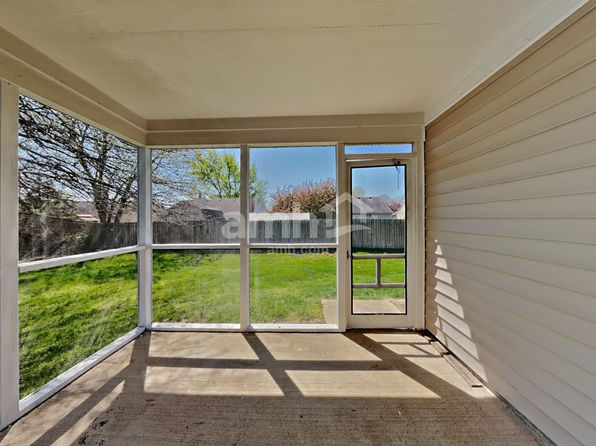 5833 Cabot Dr photo 3