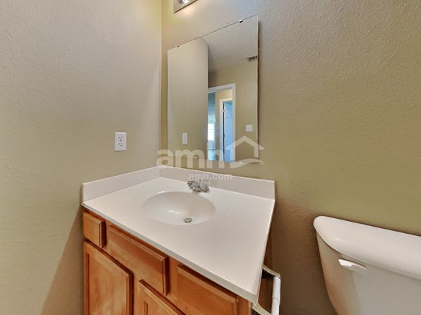 5833 Cabot Dr photo 6