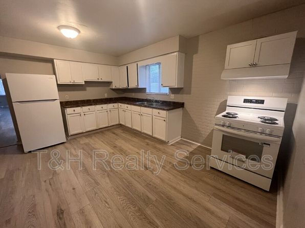 739 Temperance Ave photo 7