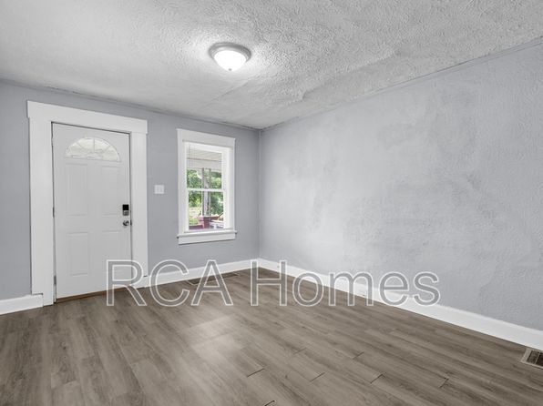 1358 N Gale St photo 3