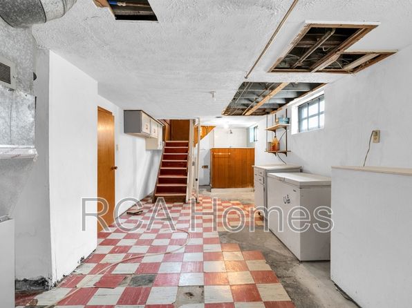 321 N Gray St photo 5