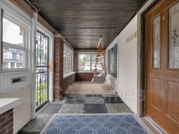 321 N Gray St photo 7