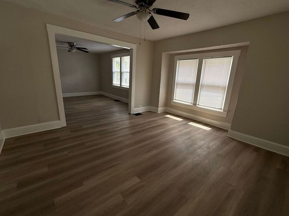 3106 S Vine St photo 7