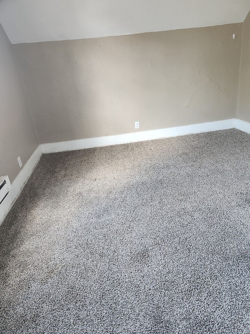 1913 Broadway St APT 2 photo 5