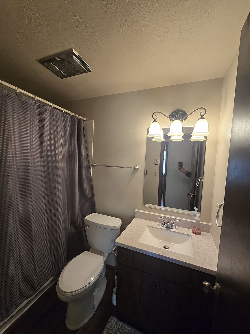 4328 Pitt St photo 4