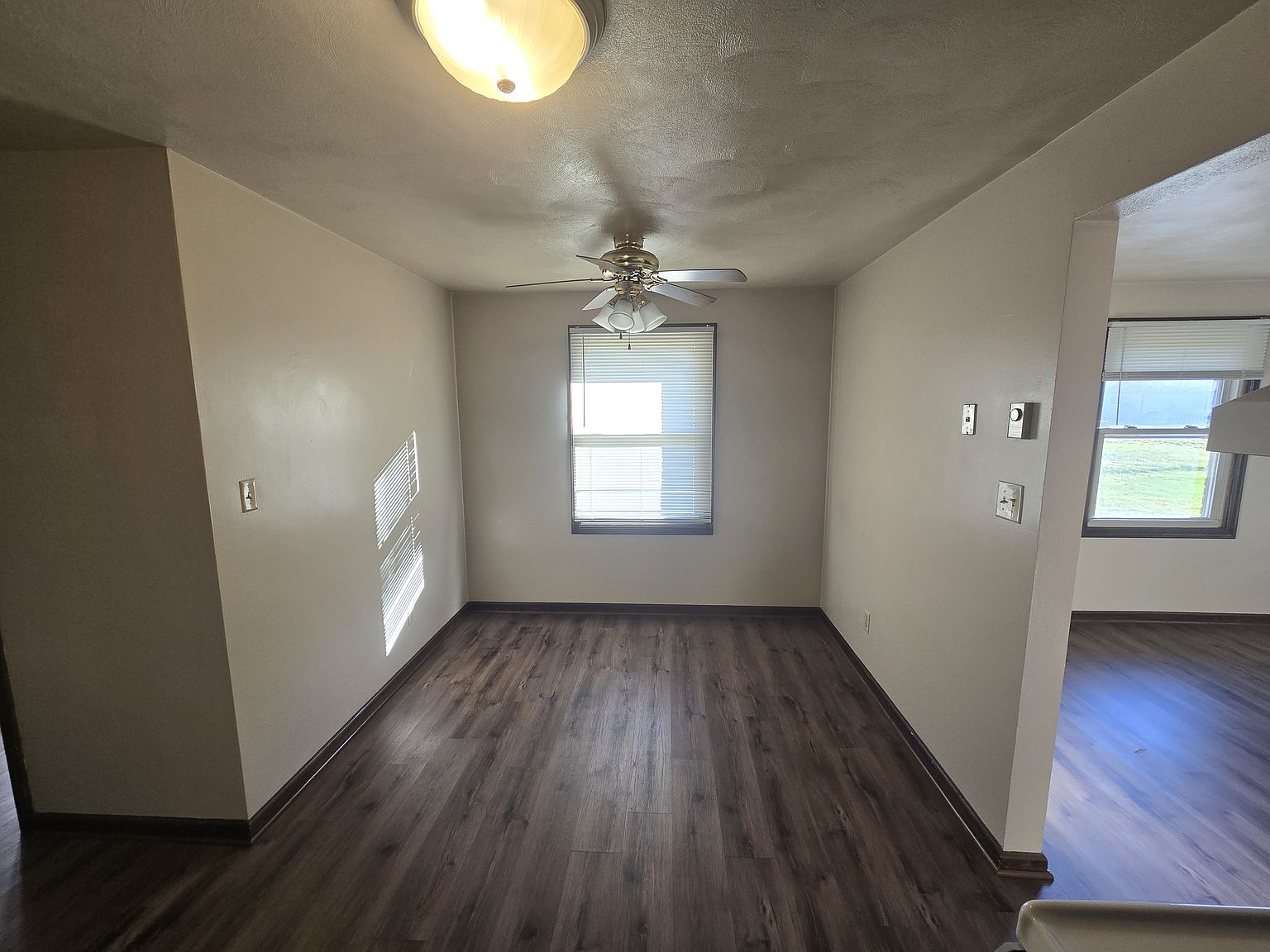 4328 Pitt St photo 5