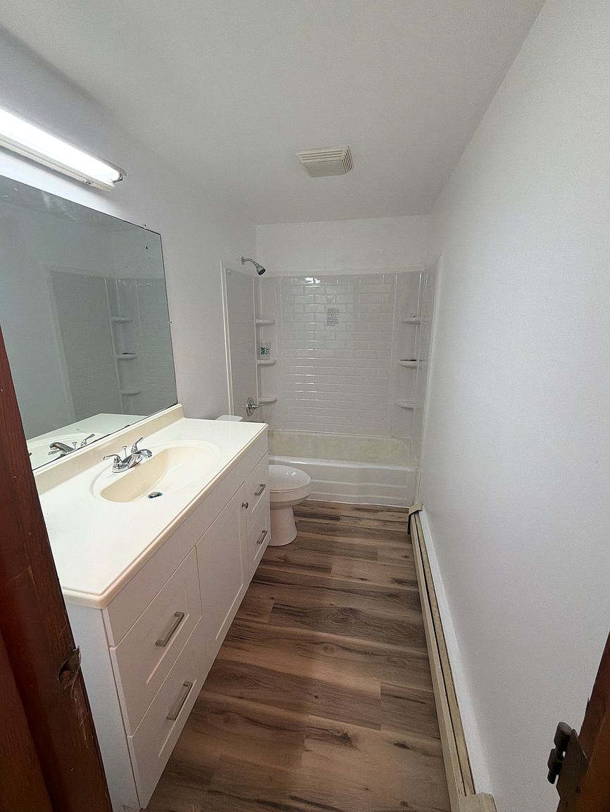 510 Alhambra Dr photo 4