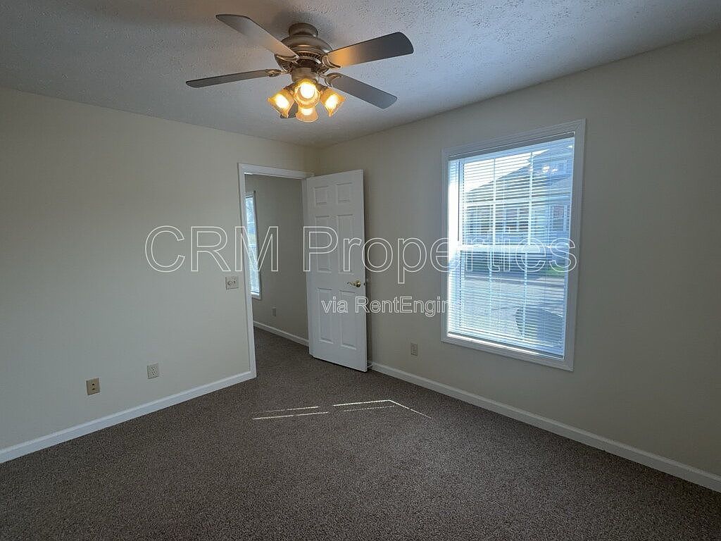 810 W Elm St APT 1