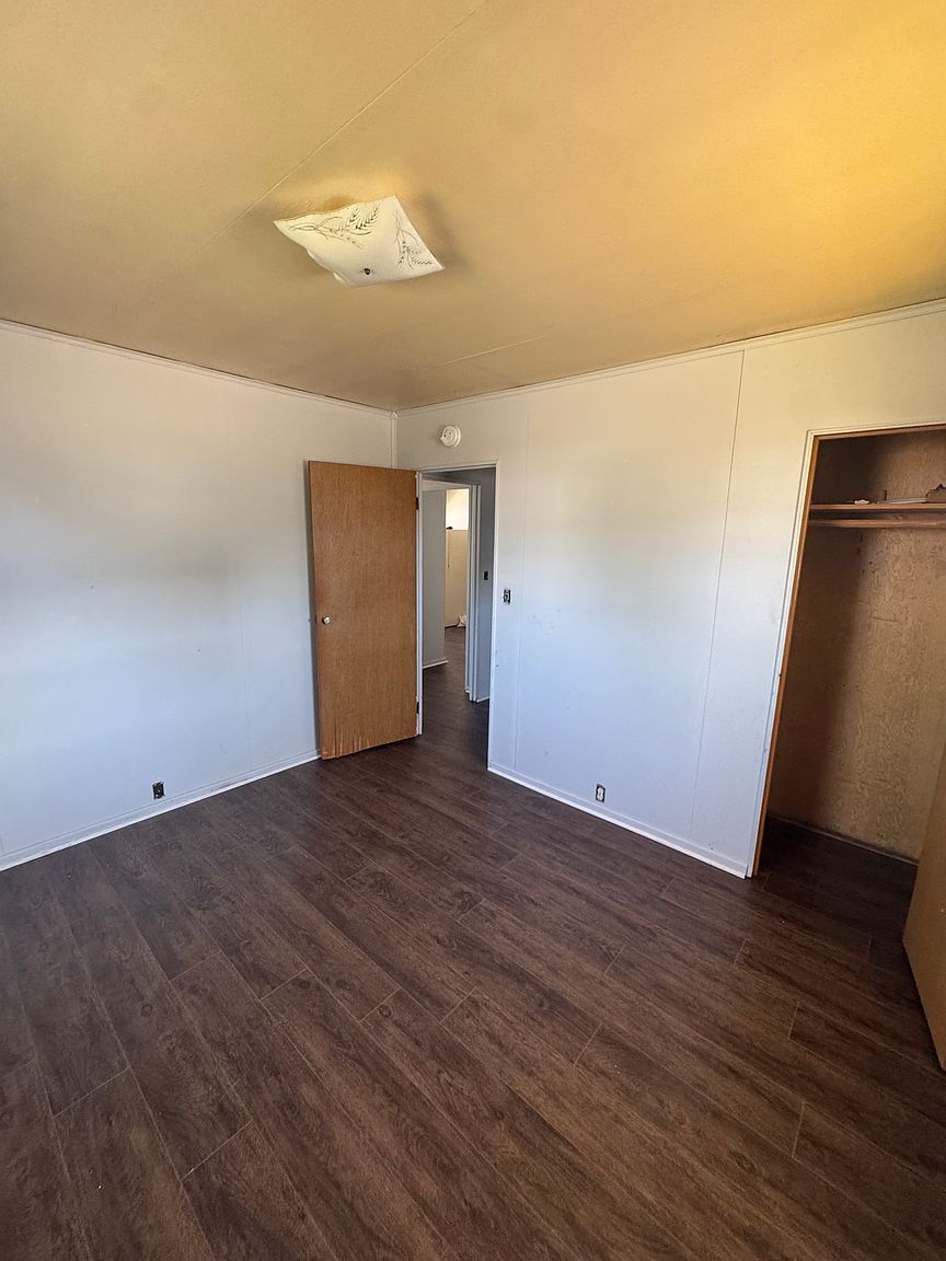 615 E 31st St #615 photo 4