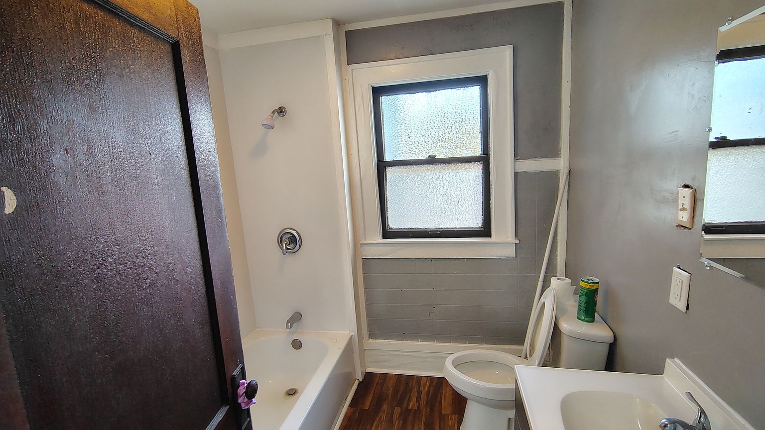 320 W Elm St #320 photo 5