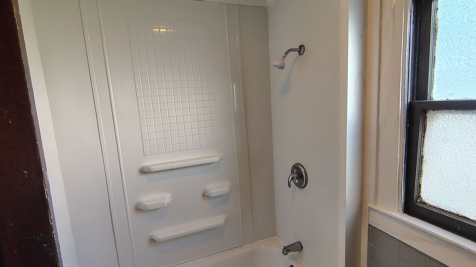 320 W Elm St #320 photo 8